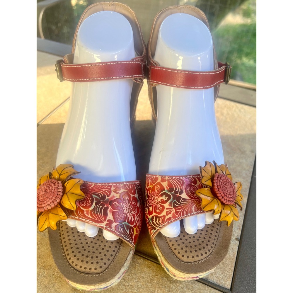 Spring Step LArtiste Red Floral Leather Wedge Sandals Sunflower Womens 39 NEW - Picture 2 of 8
